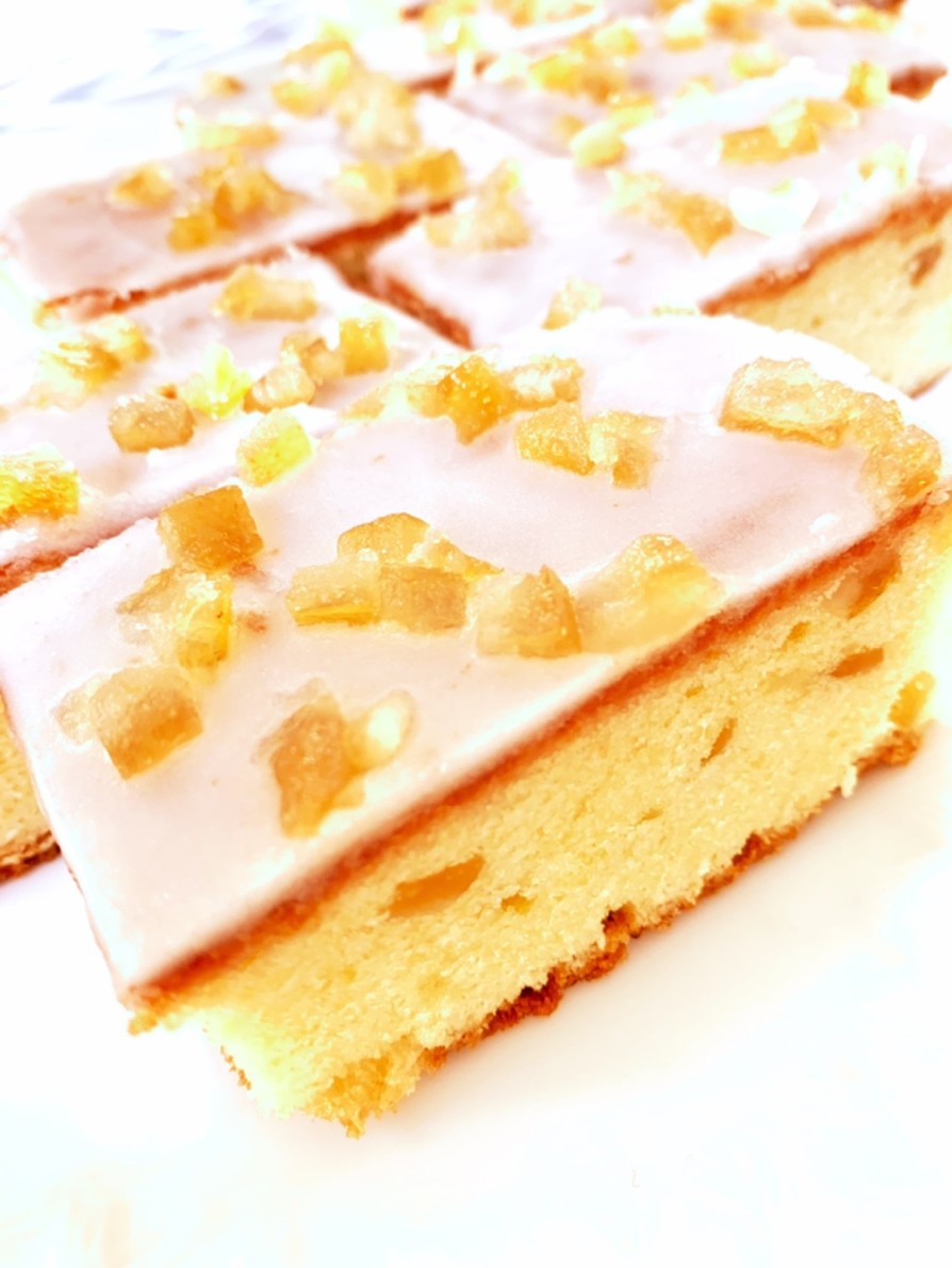 レモンピール使用の米粉シトロンケーキの画像