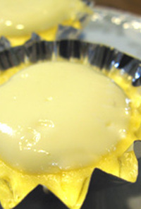 白と黄色のチーズケーキ