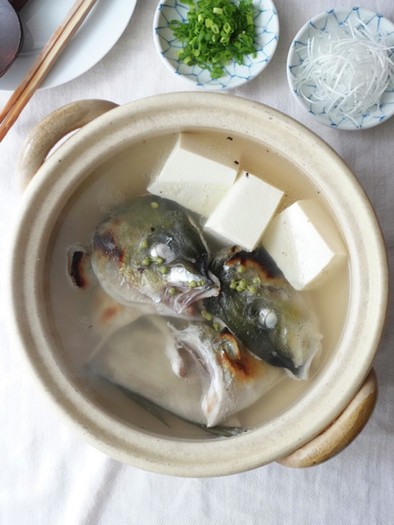 魚のアラで塩山椒煮の写真