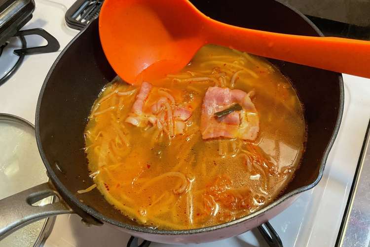 食べるラー油で 酸っぱ辛いスープ レシピ 作り方 By うまみゆうき クックパッド 簡単おいしいみんなのレシピが372万品