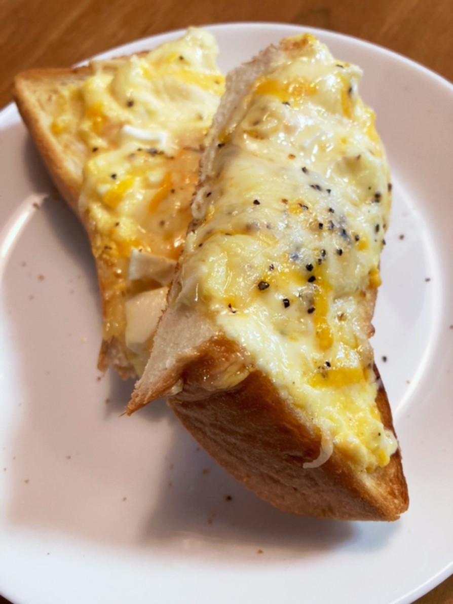 主婦の朝食☆タルタルソースチーズトーストの画像