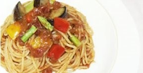 彩り野菜のミートスパゲッティ