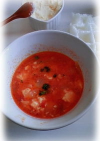 低カロでクリーミィなトマトーフ☆スープ