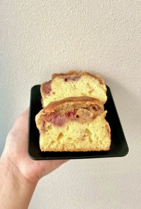 いちごの2層パウンドケーキ