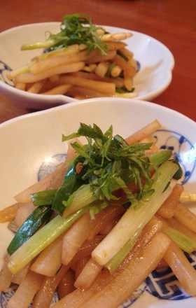 大根と細ネギの蒸し炒めオイスターソース味