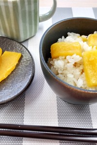 フライパンで作る干し芋ご飯　