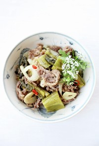 ベトナム料理【高菜と牛肉の炒め物】