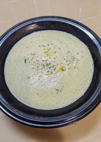 ブロッコリーとアボカドのスープ