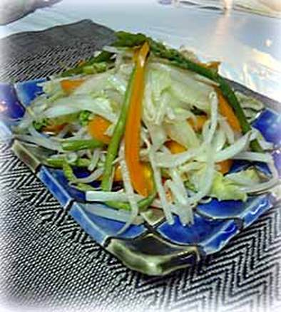 ゆで野菜サラダの写真