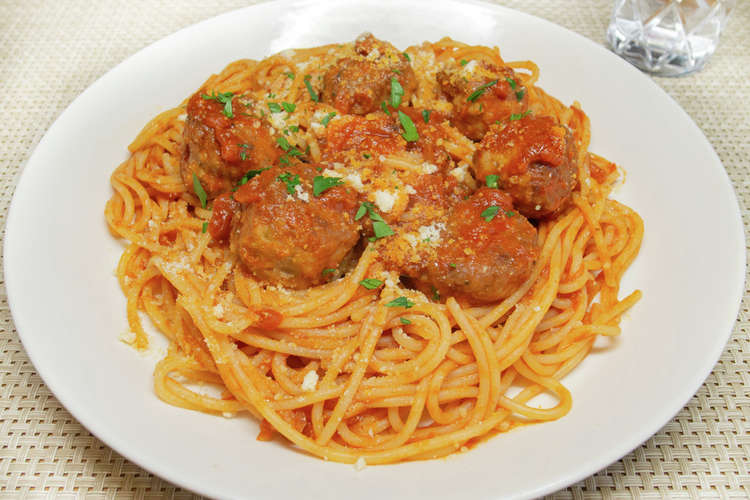 スパゲッティ ウィズ ミートボール レシピ 作り方 By Movinow クックパッド 簡単おいしいみんなのレシピが375万品
