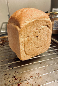 10cm角パン型で手ごね全粒粉山型食パン