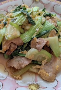 チンゲン菜と豚バラ肉と玉子の中華炒め