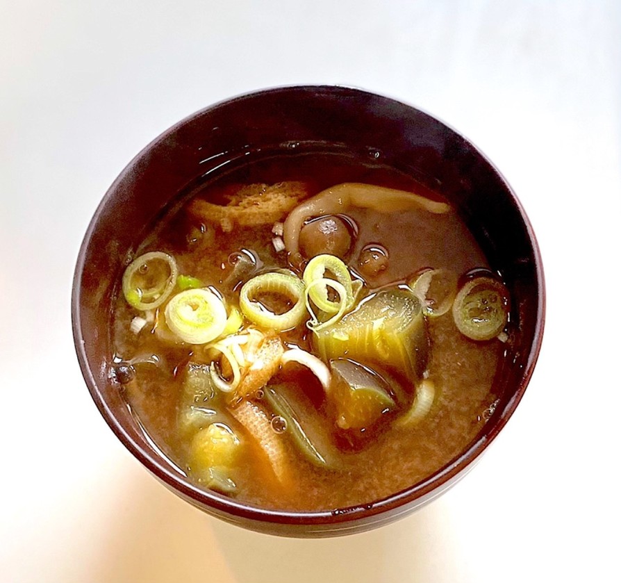 茄子ときのこのお味噌汁の画像