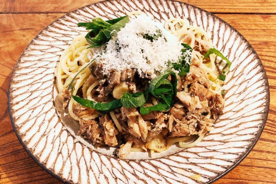 鯖缶と大葉の和風パスタ レシピ 作り方 By Yukanil クックパッド 簡単おいしいみんなのレシピが379万品