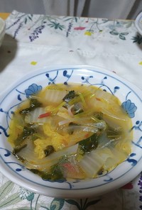オリーブオイルで煮込んだ野菜スープ