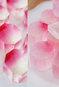 琥珀糖☆きらきらピンク色の砂糖菓子☆