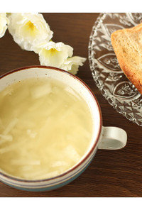 白だしで作る｜玉ねぎ＆長いも のスープ