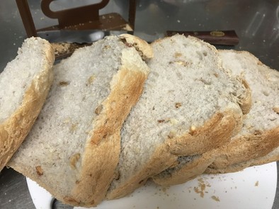 パナソニックＨＢドライ天然酵母米粉入パンの写真