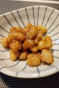 【スタッフ飯】揚げ大豆の甘じょうゆがけ