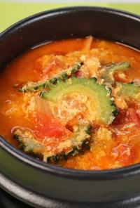 ゴーヤとトマトの韓国風スープ