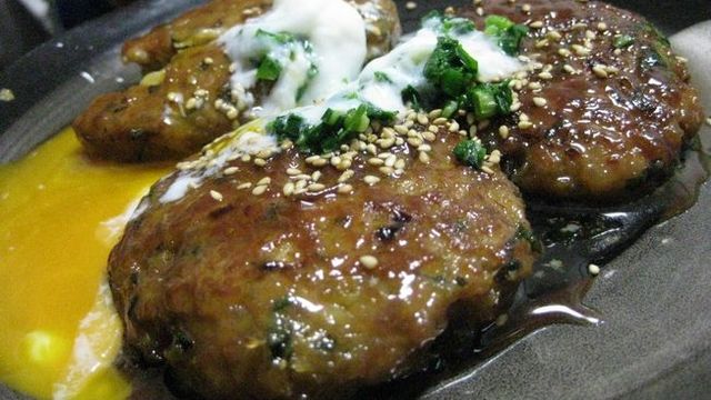簡単 豚挽き肉と大葉のつくねバーグ レシピ 作り方 By Teeemk クックパッド 簡単おいしいみんなのレシピが364万品