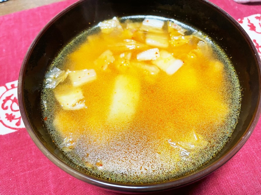 キムチとじゃが芋の中華スープの画像