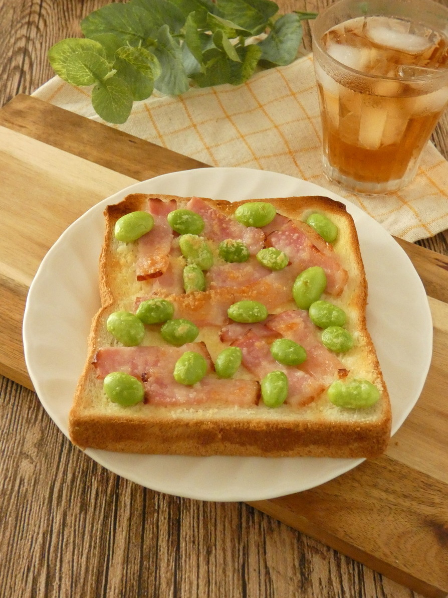 ベーコンと枝豆の冷凍作りおきトーストの画像