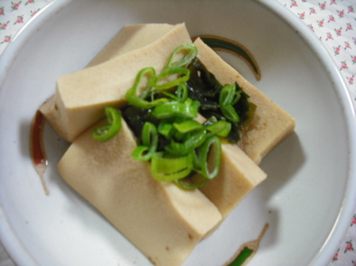 甘めで美味しい「高野豆腐の煮物」の写真