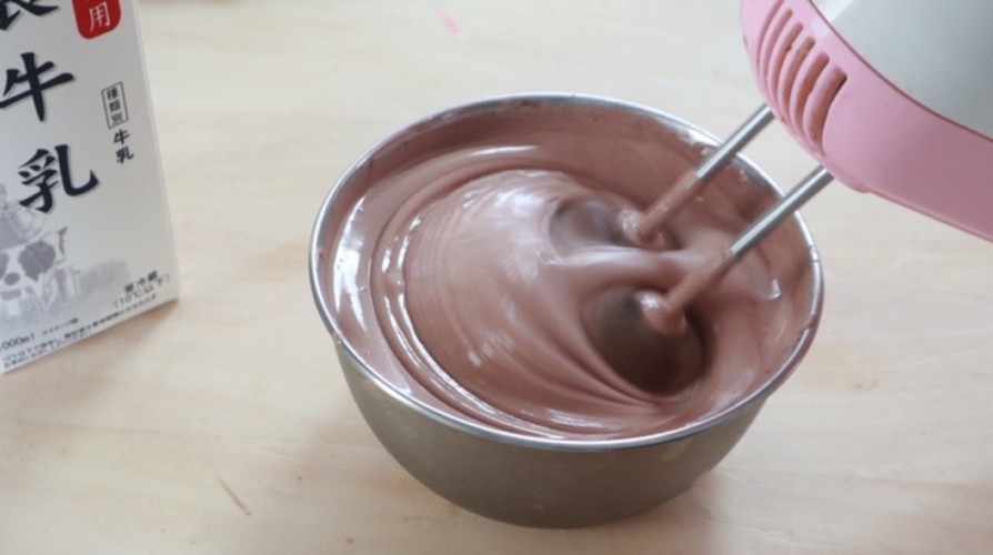 牛乳でつくるふわふわチョコレートホイップの画像