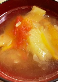 ズッキーニとトマトの中華スープ