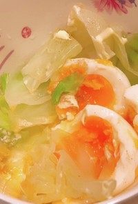ゆで卵とキャベツの簡単サラダ♡