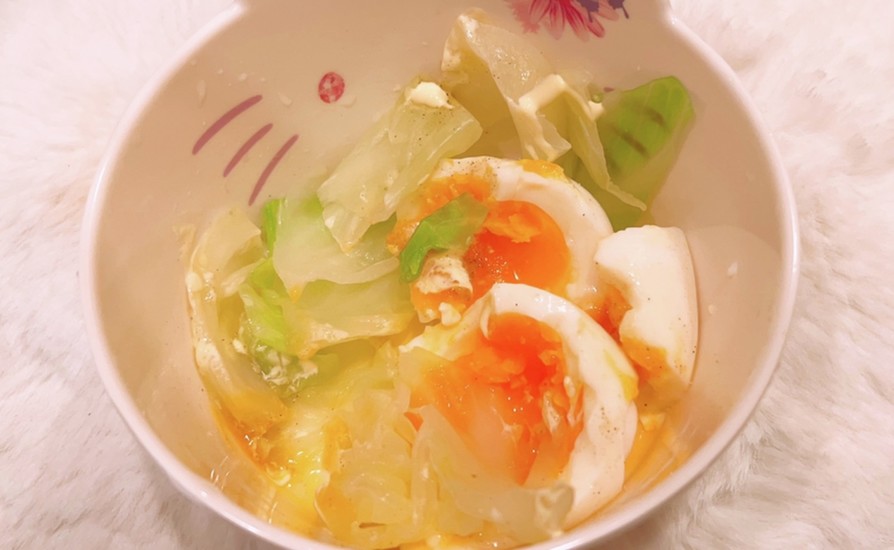ゆで卵とキャベツの簡単サラダ♡の画像