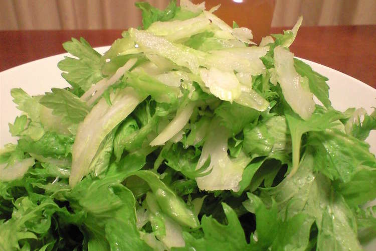 冬の定番 わさび菜とセロリのサラダ レシピ 作り方 By かなーに クックパッド 簡単おいしいみんなのレシピが362万品