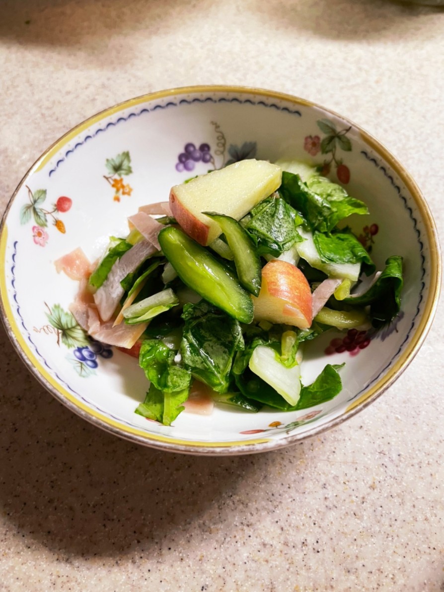 白菜とりんごのハニードレッシングサラダの画像