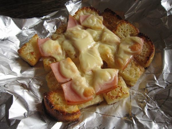 失敗パン救済！揚げ焼きハムチーズトーストの画像
