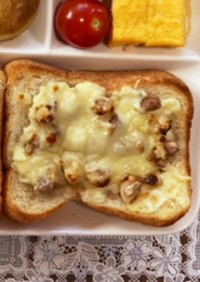 カリカリ❁胡桃とチーズのハニートースト
