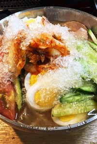 ぶっかけ氷で韓国冷麺ぽい冷製スープパスタ