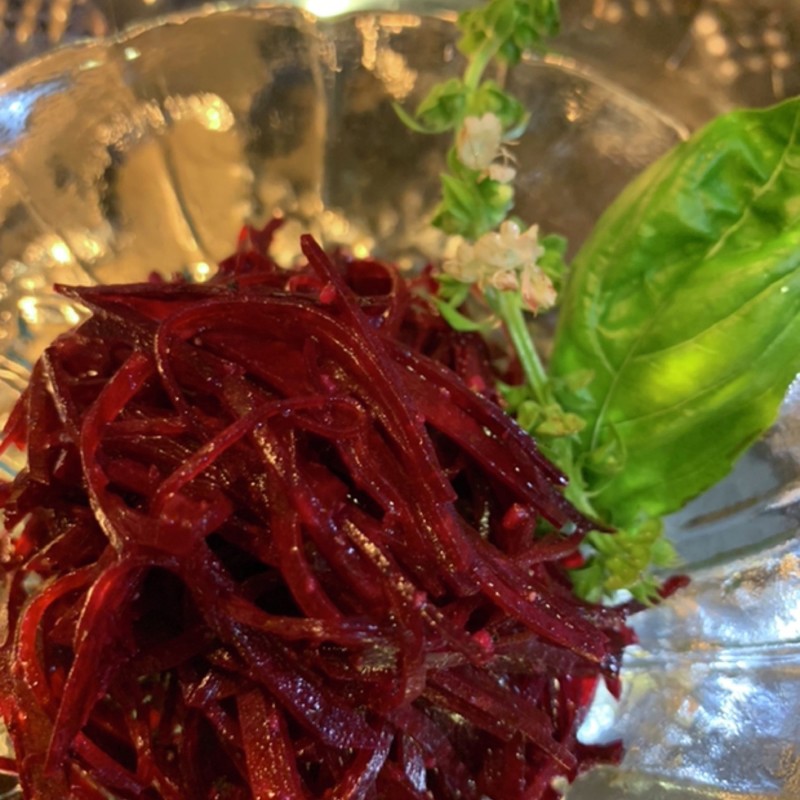 ステファニー・イザードさんのビーツサラダのレシピ