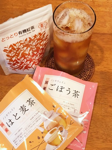 鳥取紅茶陣構に麦茶と牛蒡茶のアイスティーの写真