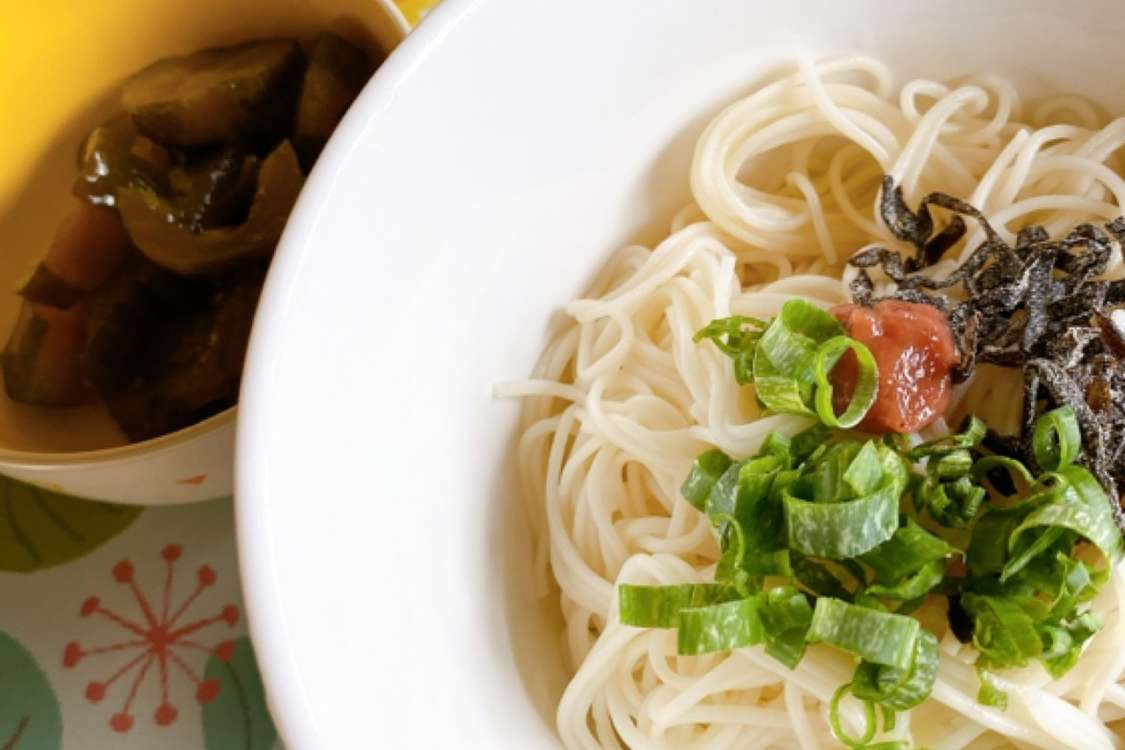 暑い夏にさっぱり冷たい麺そうめん レシピ 作り方 By Gumi327 クックパッド 簡単おいしいみんなのレシピが379万品