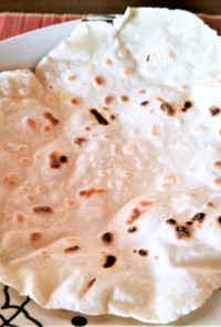 米粉と小麦粉で作るチャパティ