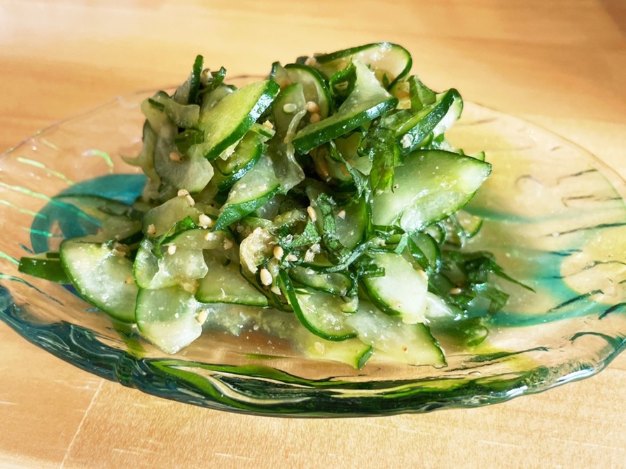 大量消費！きゅうりと大葉の胡麻和えの画像