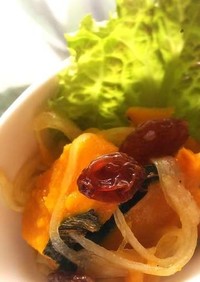 南瓜と玉葱のレーズンマリネ