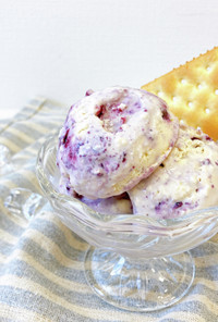 簡単♬　ブルーベリーのレアチーズアイス