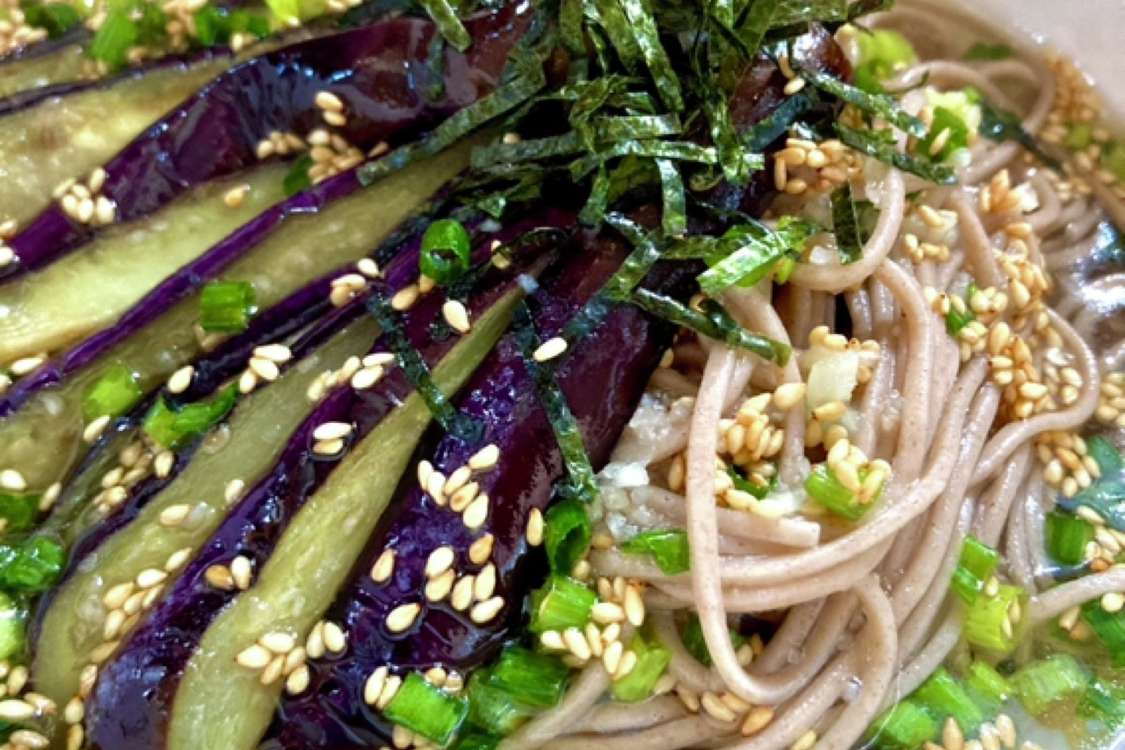 夏野菜と一緒に つめたい麺 レシピ 作り方 By Miu Cafe クックパッド 簡単おいしいみんなのレシピが379万品