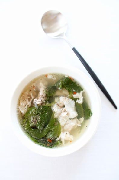 【ツルムラサキと豚のベトナム風スープ】の写真