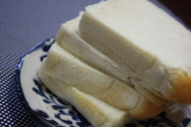 ほんのり甘い♪豆乳食パンの写真