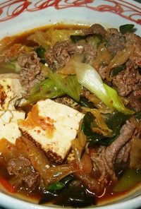 焼き豆腐と牛肉のキムチ煮