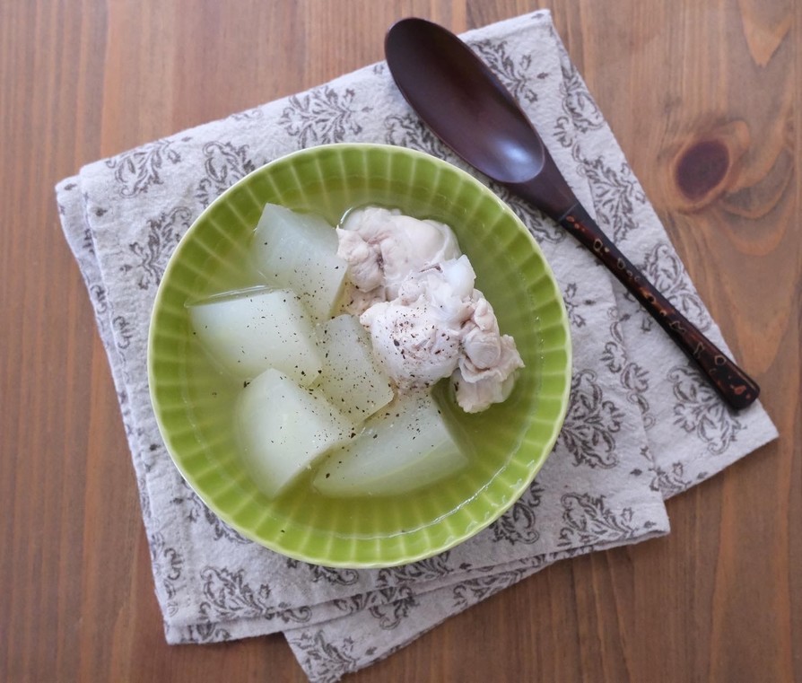 【利水の薬膳】冬瓜と鶏手羽のだし煮の画像