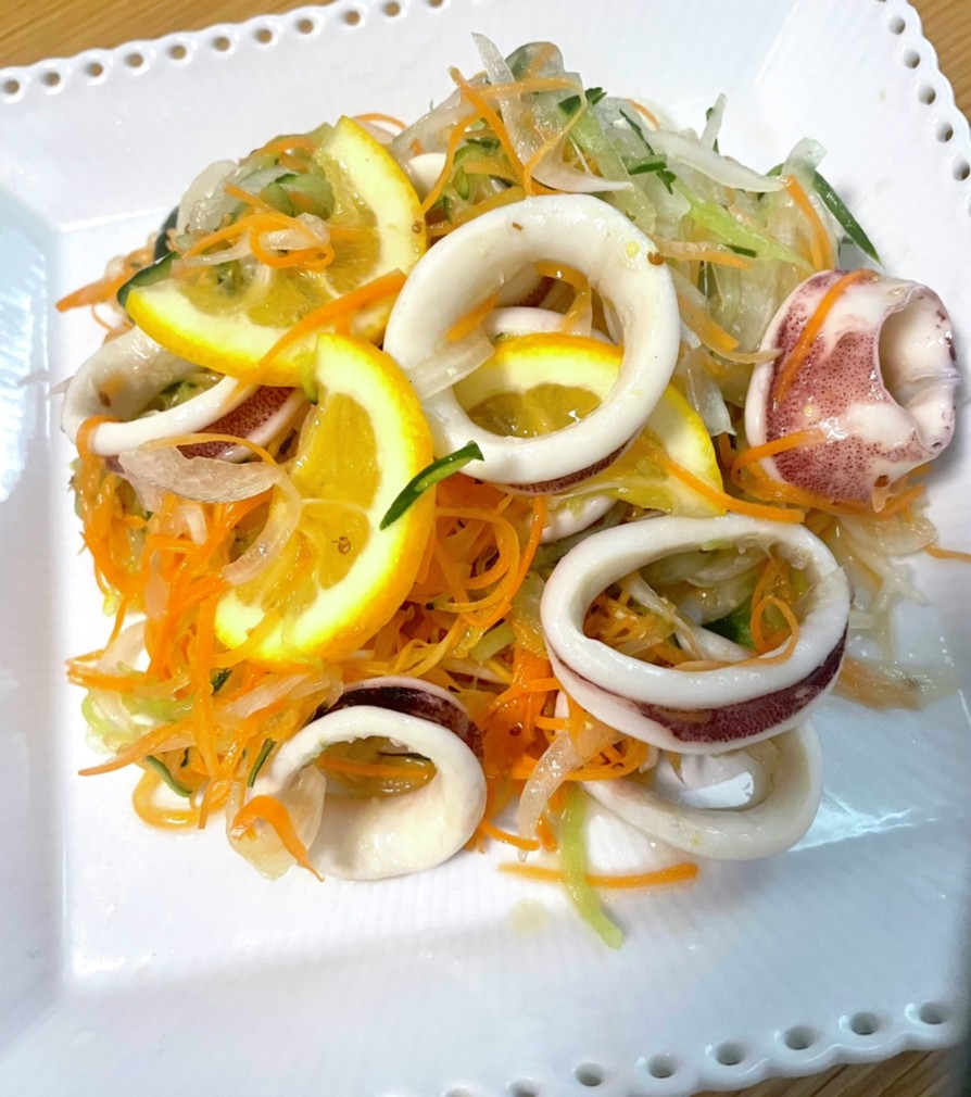 イカと野菜のマリネ　レモンでさっぱりの画像